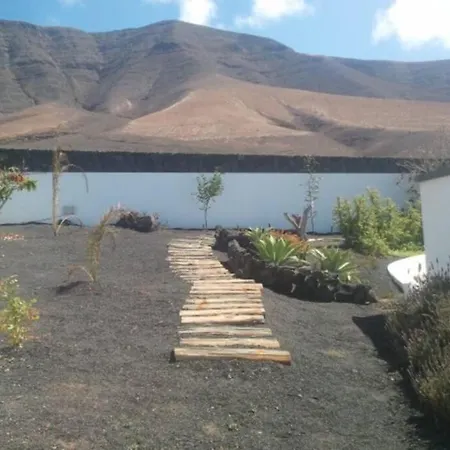 Bungalow With Pool With The Most Amazing Views And Large Exotic Garden 빌라 *