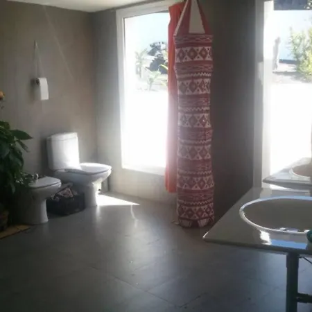 Bungalow With Pool With The Most Amazing Views And Large Exotic Garden 빌라